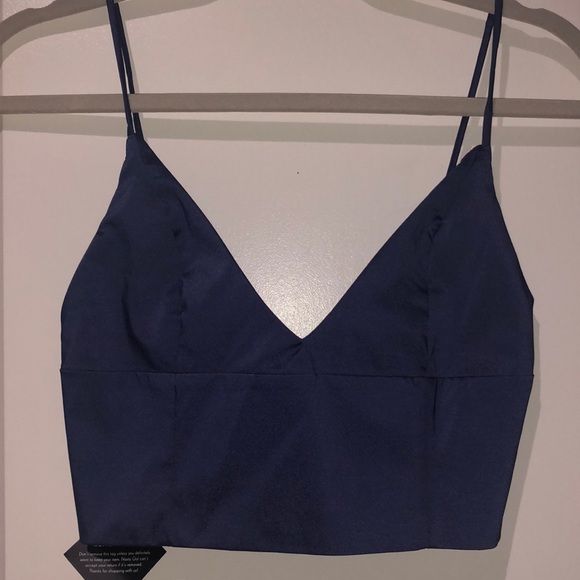Nasty Gal Tops - 🆕 Nasty Gal Crop Top